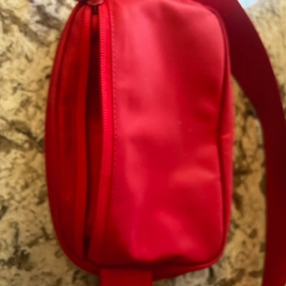 Lululemon bag like new beautiful red!